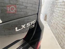 لكزس LX